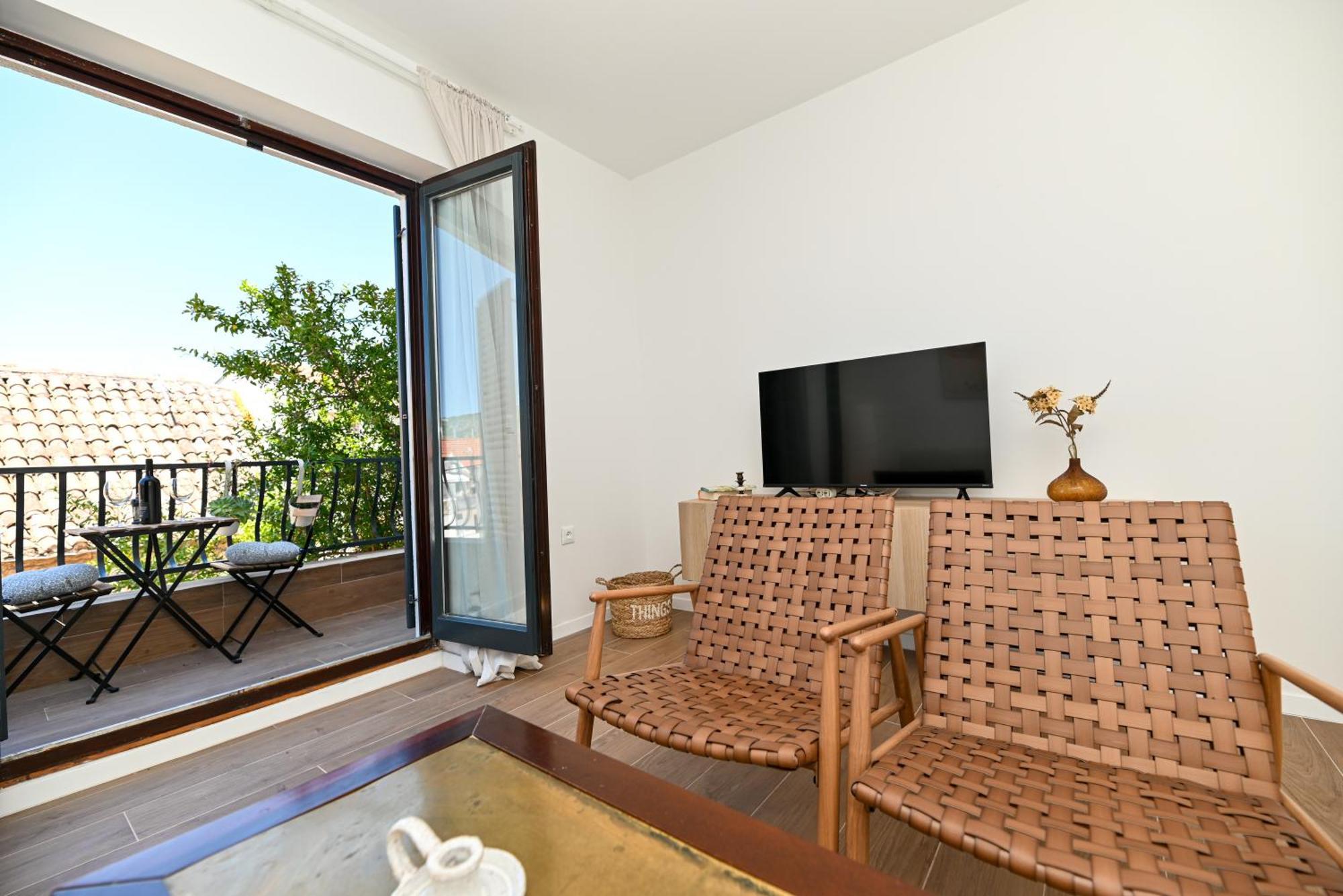 Downtown Apartments Maar 트로기르 객실 사진